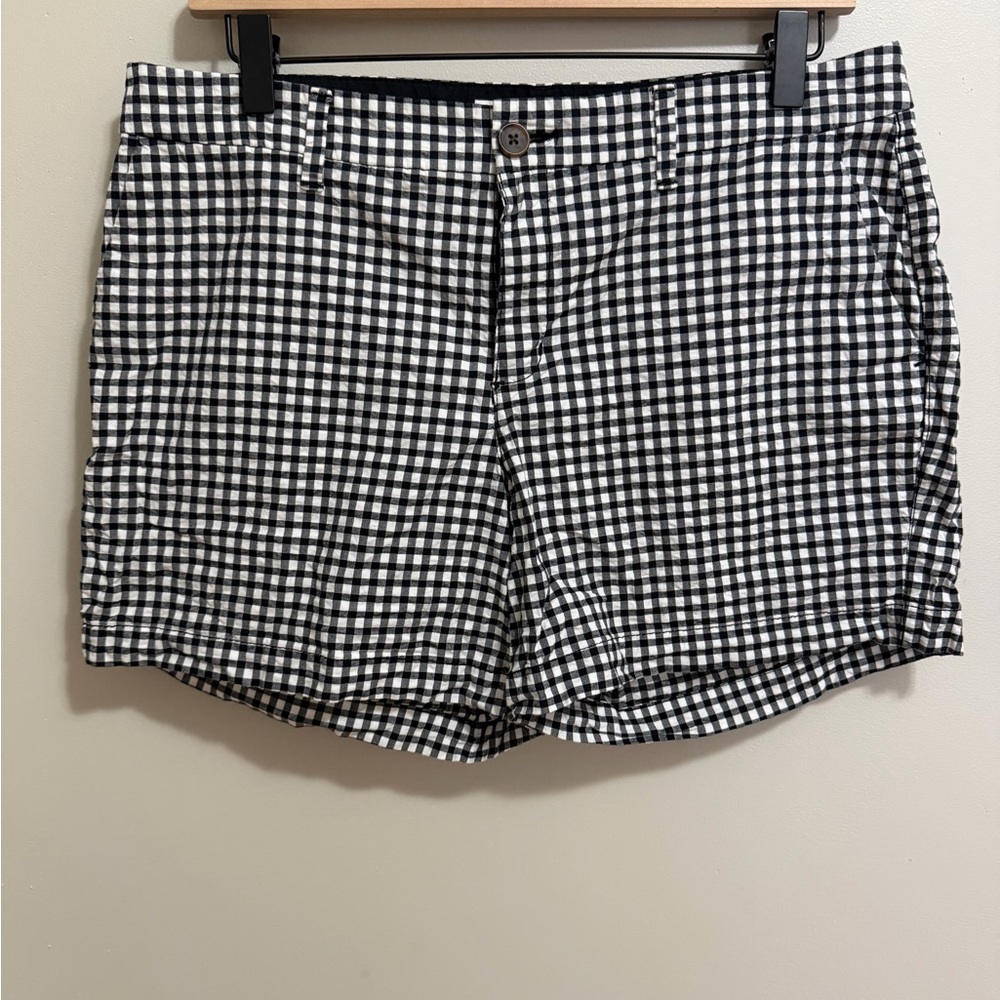 Old Navy Black and White Gingham Women's Shorts Size 8